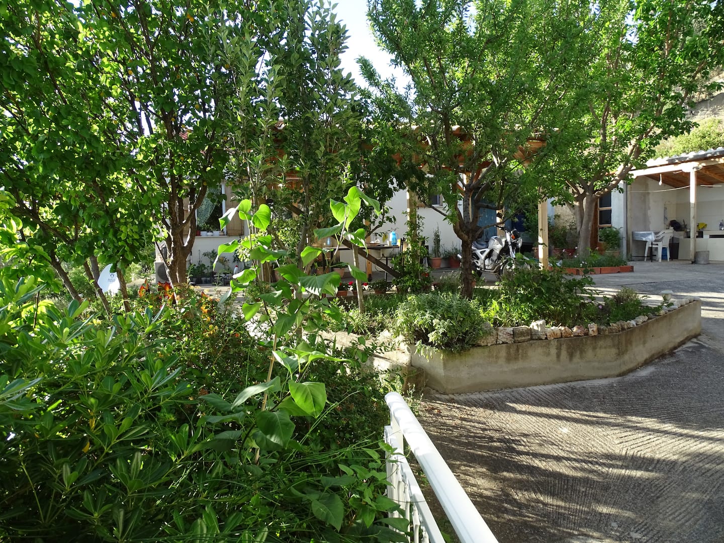 Gregory's apartment, φωτογραφία 11