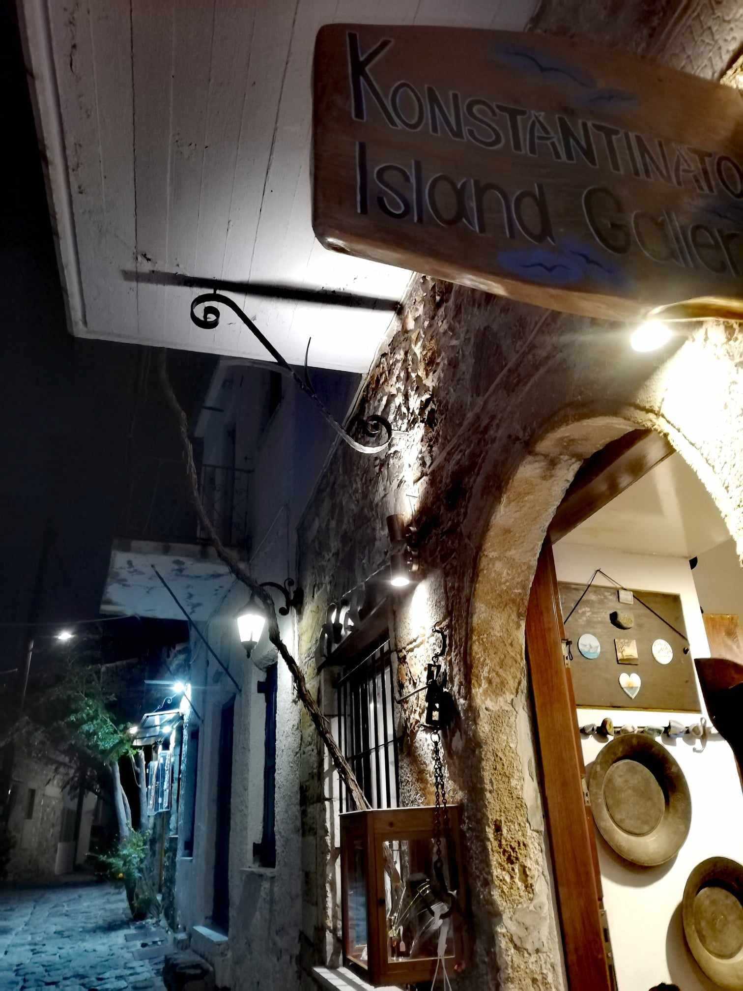 Konstantinato Island Gallery, φωτογραφία 3