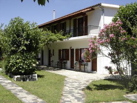 Petrouda's Apartments, φωτογραφία 6